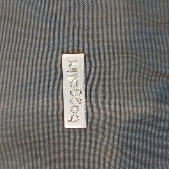 Baggallini Crossbody 3 Zipper Small Bag Gray Organizer Yellow Lined Triple 9×7×3 - Picture 2 of 10